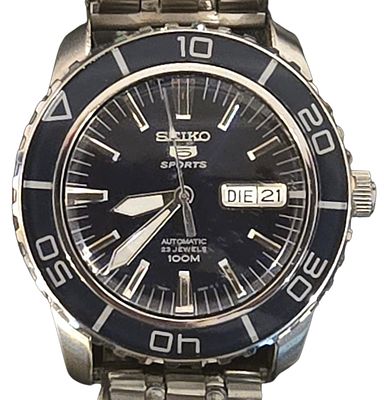 שעון יד SEIKO יפן, דגם SPORT, קוטר 45 מ"מ. 
תמונות נוספות וברורות, מצב השעון ומצב העבודה 