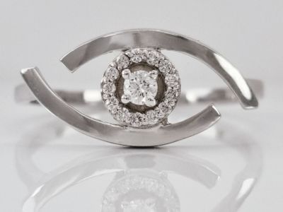 14K gold ring model inlaid with natural diamonds weighing 0.2 carats in cleanliness VS color 