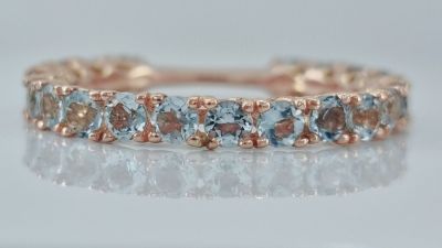 14K rose gold gold ring set with completely natural aquamarine stones with a total weight of 