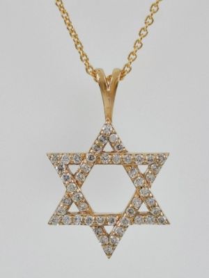 14K gold necklace hanging Star of David set with completely natural diamonds weighing 0.25 