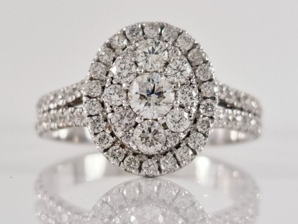 14K white gold ring set with diamonds, entire Oval PAVE model, stunning diamond weight, 1.12 