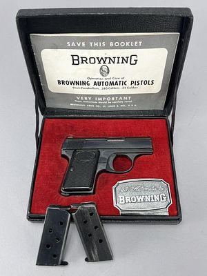 Browning Baby Browning .25 ACP, 1959-1960, Box + M. Browning Baby Browning semi-automatic pistol 