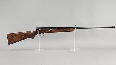Winchester Model 74 .22 LR Rifle. Winchester Model 74, .22 Long Rifle, semi-automatic rifle. 