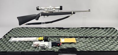 Ruger 10/22 Carbine, .22 LR Rifle w/ Scope & Mags. Ruger Model 10/22 Carbine, .22 LR caliber 