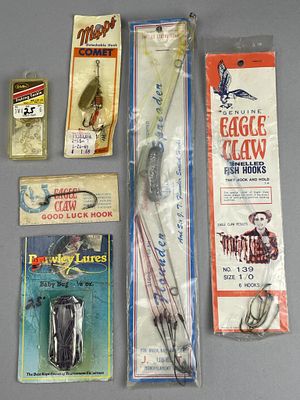 Collection of 6 Fishing Hooks & Lures in Packaging. A collection of six fishing hooks in 