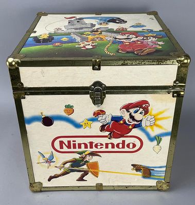 Nintendo Mario/Zelda Trunk 16in. Vintage Nintendo storage trunk featuring colorful Super Mario 