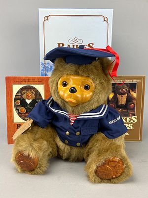 Robert Raikes Bears Graduation #5455 LE. Robert Raikes Bears 'Graduation Bear' Limited Edition 