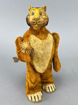 Marx Japan Wind-Up Tiger Figure. Vintage Marx wind-up tiger toy, made in Japan, featuring a 