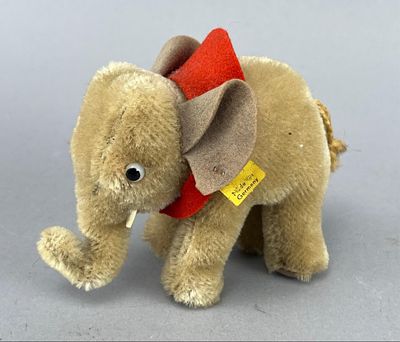 Steiff Elephant Plush, 4 Inches Tall. Vintage Steiff elephant plush measures about 4 inches 