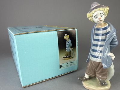 Lladro 'Contemplative Clown' Figurine w/ Box. Lladro 'Contemplative Clown' porcelain figurine 