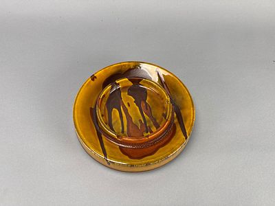 Royal Haeger Cigar Ashtray, Drip Glaze. Royal Haeger ceramic cigar ashtray with a brown and 