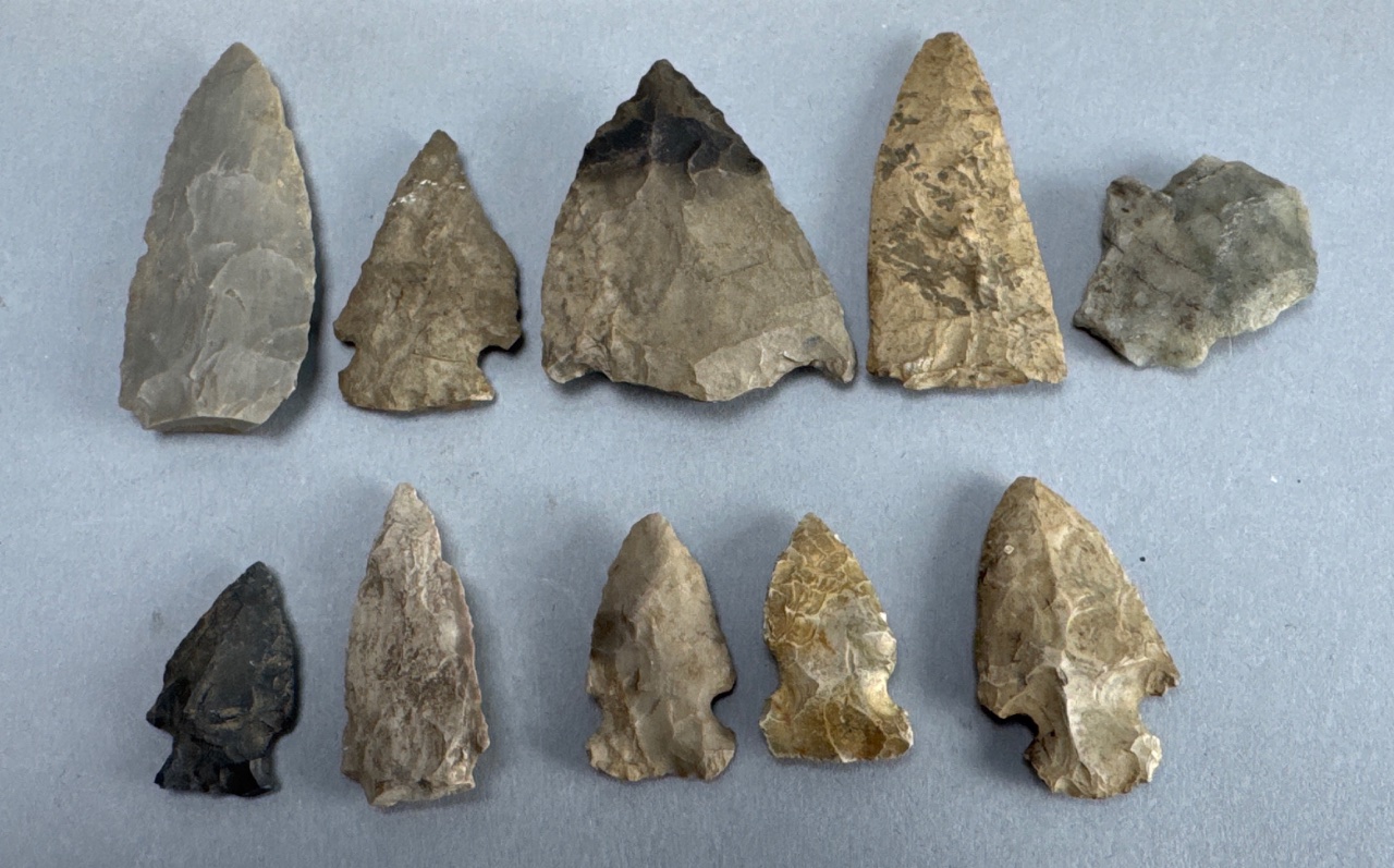 Lot 171 – Collection of Stone Arrowheads in Various Shapes and Colors ...