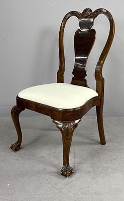 Karges Queen Anne Style Carved Side Chair. Karges Furniture Company (Evansville, Indiana), Queen 