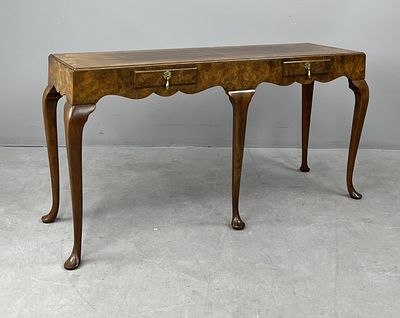 Baker Queen Anne Console Burled Wood Table. Baker Furniture Company (Grand Rapids, Michigan) 