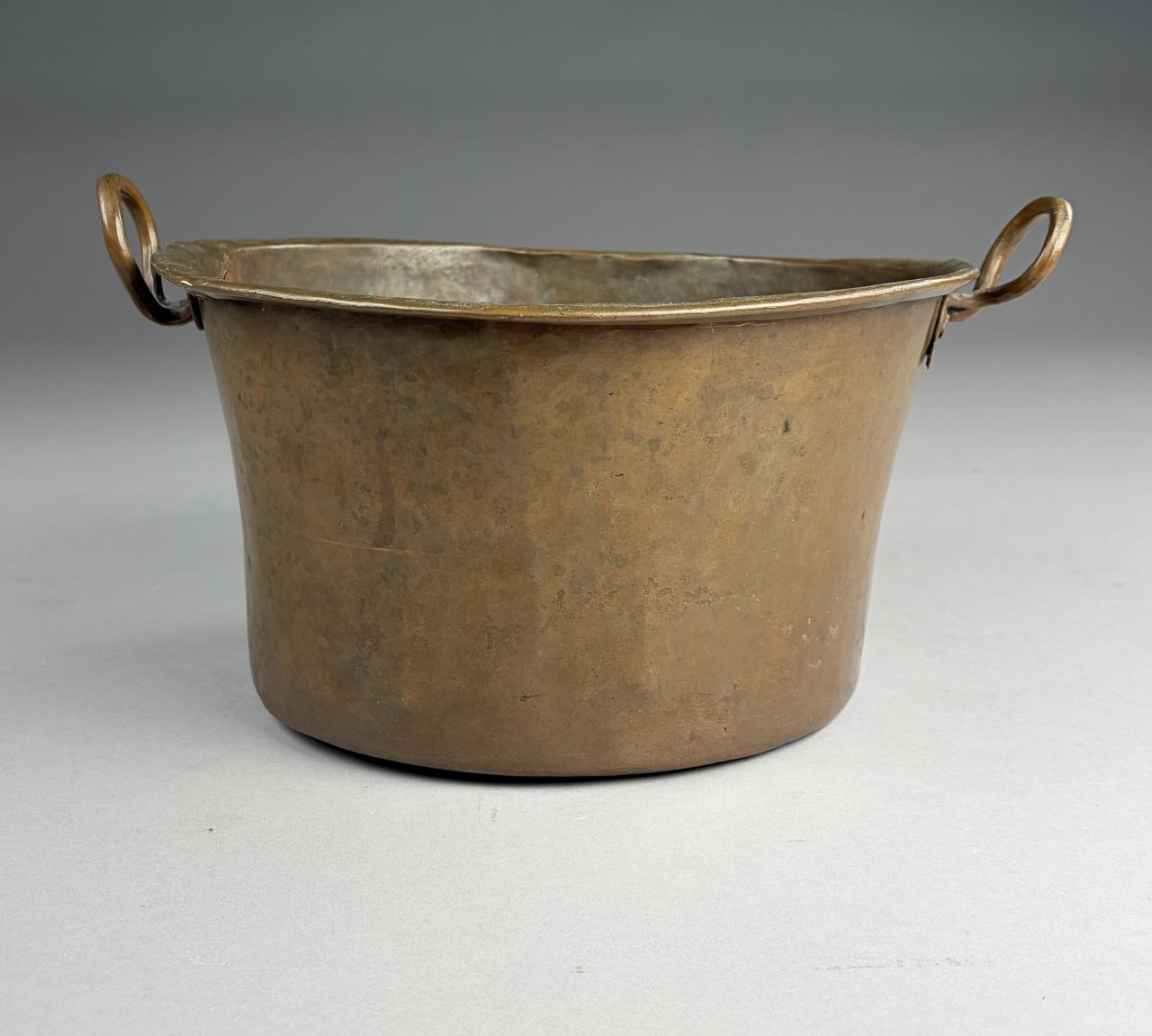 Lot 455 – Antique Hand Hammered 11″ Copper Pot | Epic Auctions & Estate ...