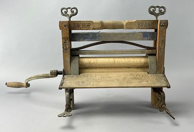 Lovell Anchor Brand Clothes Wringer, Wood and Metal. Lovell Manufacturing Co. Anchor Brand 