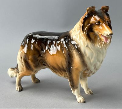 Ceramic Collie Dog Figurine with '16' Mark. Glossy ceramic figurine of a collie dog in brown 