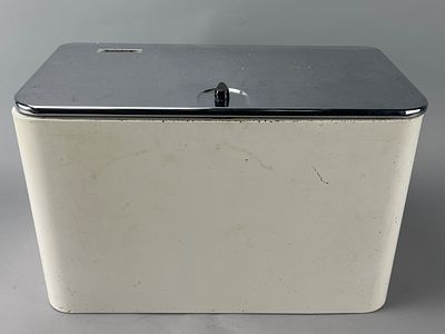 Metal Breadbox with Chrome Lid and Tray Divider. Rectangular metal breadbox with a chrome lid 