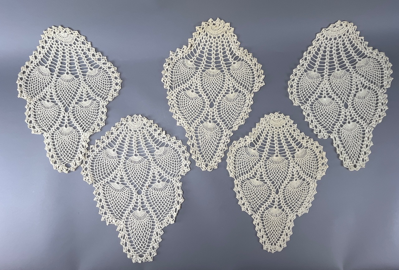 Lot 368 – Assorted Lace and Crochet Textiles, Various Designs | Epic ...