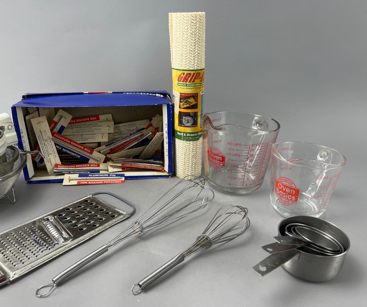 Lot 424 – GRIP Kitchen Utensil Set Box with Assorted Tools | Epic ...