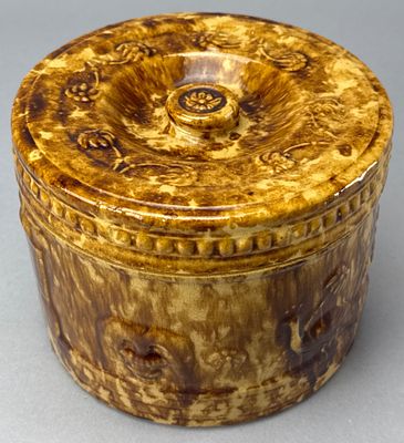 Spongeware Container with Lid, 5 Inches Tall, About 5 inches tall. Spongeware container with lid 
