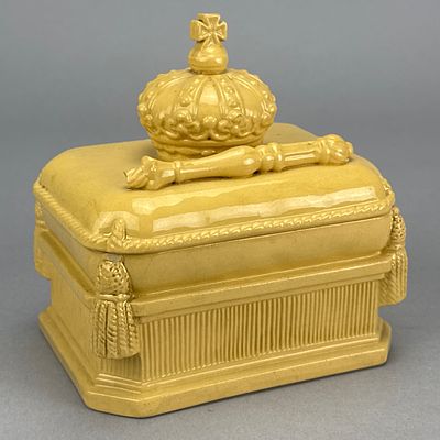 Beswick Yellow Ware Box with Crown Lid, 5 Inches Long. Beswick yellow ware rectangular box with 