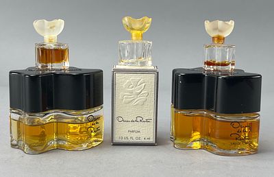 Oscar de la Renta Perfume Bottles and Box Set, 1980s–1990s. Oscar de la Renta perfume bottles 