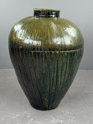 Shōwa Period Oversized Shigaraki Pottery Rice Storage Jar 32-1/2" (H). Oversized Japanese 