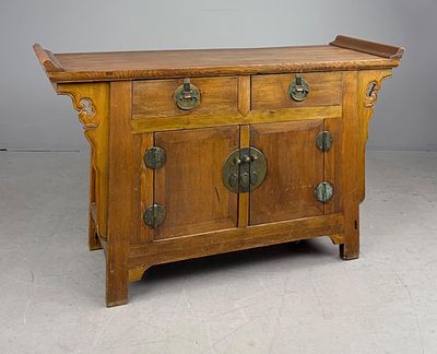 Chinese Lianerchu Alter Elm Chest Coffer or Sideboard. Chinese Lianerchu alter chest coffer or 
