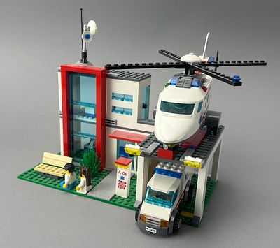 Lego City Helicopter Rescue Set with Helicopter. Lego City Helicopter Rescue set featuring a 