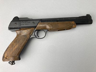 Daisy Powerline Model 1200 Air Pistol. Daisy Powerline Model 1200 CO2 BB air pistol, featuring 