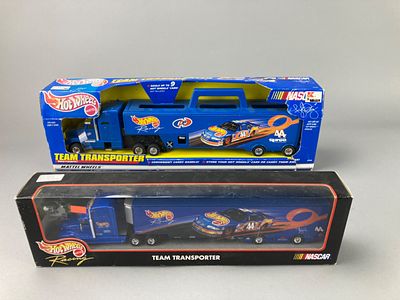 Mattel Hot Wheels NASCAR Team Transporter Sets. Mattel Hot Wheels NASCAR Team Transporter sets 