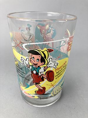 Walt Disney World 100 Years of Magic Glass Tumbler. Walt Disney World commemorative glass 