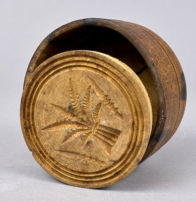 Antique Wood Butter Mold with Sheaf of Wheat Design. Antique treenware plunger-style wood butter 