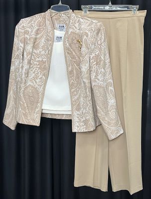 R & M Richards Two-Piece Jacket and Pants Set. R &amp; M Richards petite two-piece clothing set 