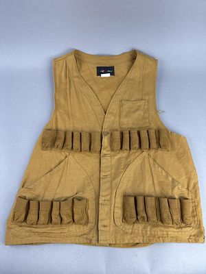 Redhead Brand Hunting/Shooting Vest Size Medium. Tan Redhead 100% cotton shotgun shell hunting 
