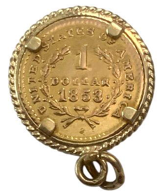 ארצות הברית מטבע זהב בעריך 1 דולר משנת 1853 מזהב 0.900 משקל 1.67גרם (עם החבק שוקל -2.29 גרם )