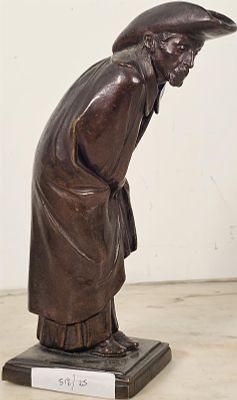 D'Orsi Achille (Napoli 1845 - 1929) - Don Basilio scultura in bronzo firma: a tergo in basso 