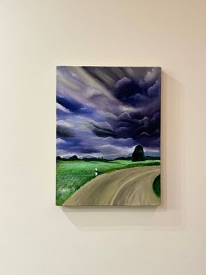 Наталья Наумова - «Накануне грозы», 
. Холст , масло. 
Главный герой работы -драматичное небо.