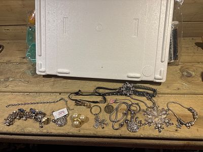 lot of costume jewellery