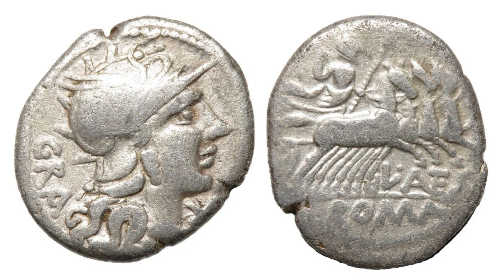 Lot 5: Roman Republican Denarius. L. Antestius Gragulus, 136 BC....