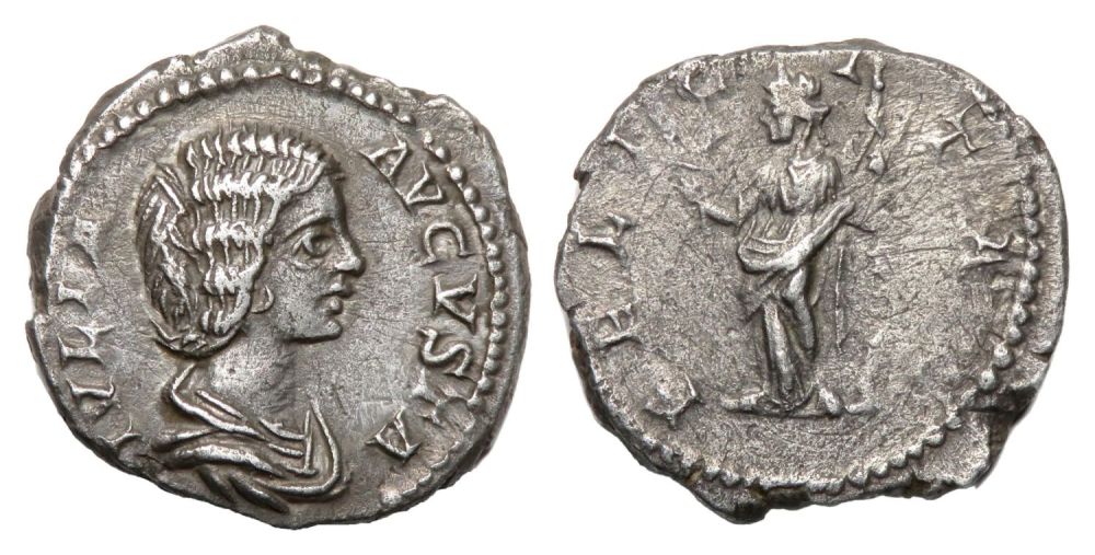 Lot 137: Julia Domna Denarius. Rome, AD 206. Silver, 1.85g....