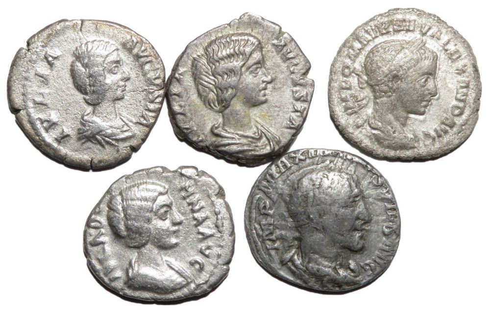 Lot 163: Roman Silver Denarius (5). 3rd century AD. Lot...