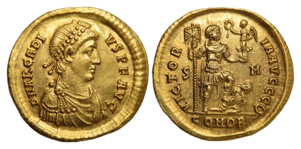 Lot 238: Arcadius Solidus. Gold,  . Constantinople 395-7 AD. Diademed,...