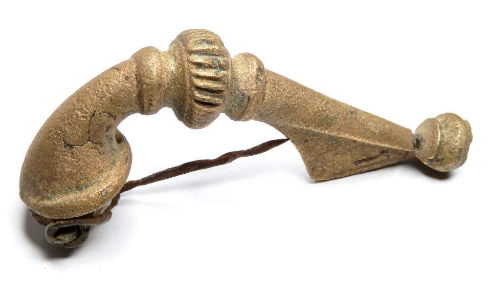Lot 1023: Roman bronze trumpet brooch, c. 1st - 2nd...