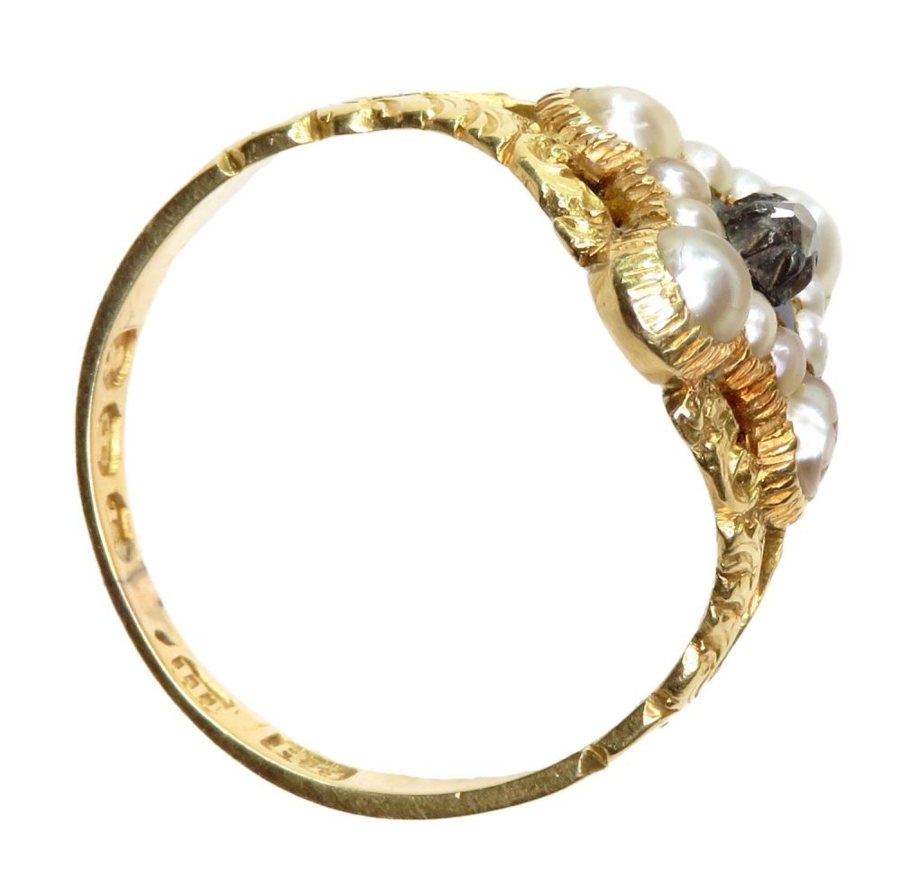 Lot 1100: Gold ring. 3.58g, diameter: 19.21mm, internal diameter: 17.24mm,...