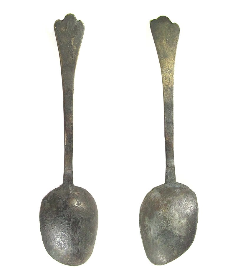 Lot 1110: Lattern spoon. Circa 17th century. Copper-alloy, 40.78g. 180.25...