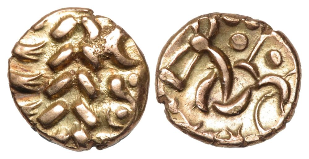 Lot 1143: Corieltavi tribe South Ferriby gold stater, c. 45BC...