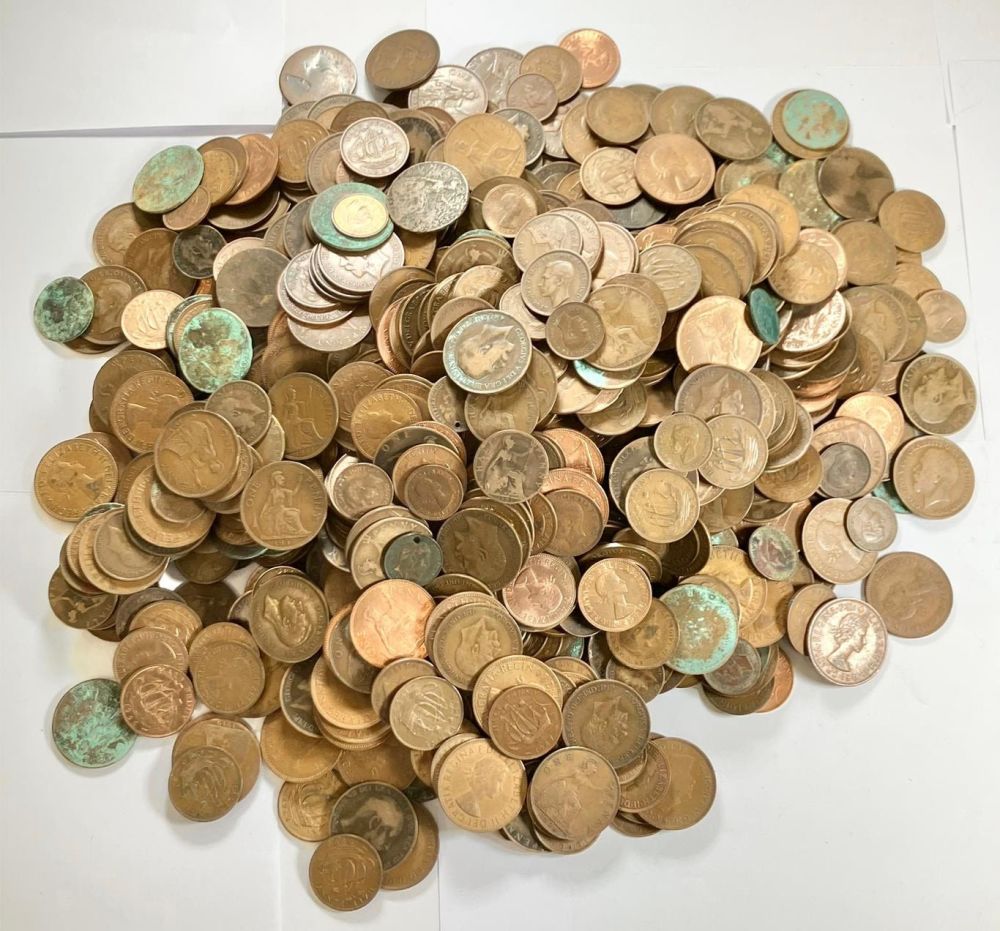 Lot 1289: British Milled Copper Coins, Pennies, Halfpence and Farthings....