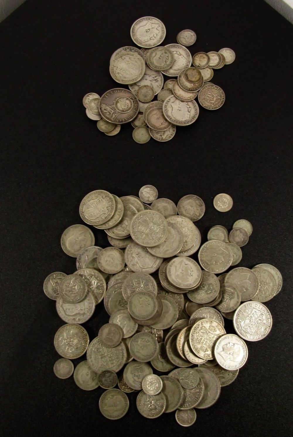 Lot 1295: Large Selection of UK Milled Silver, Halfcrowns, Florins,...